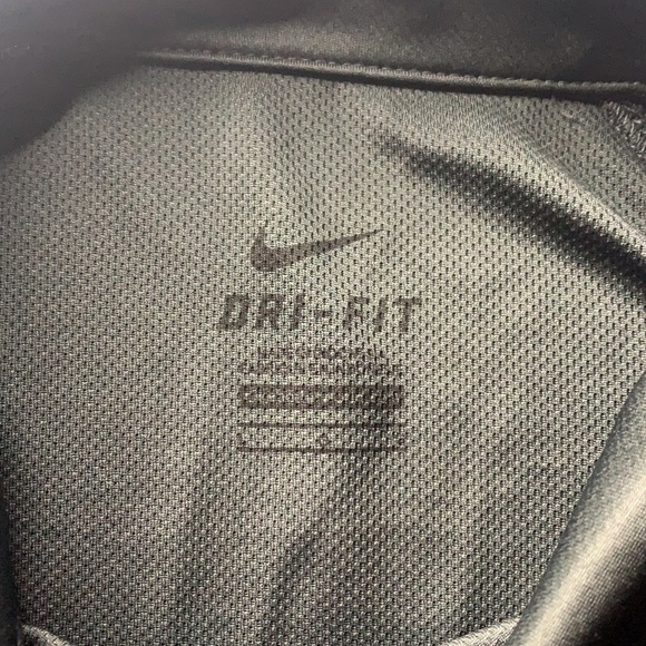 Men’s Large Nike Polo - Picture 2 of 10